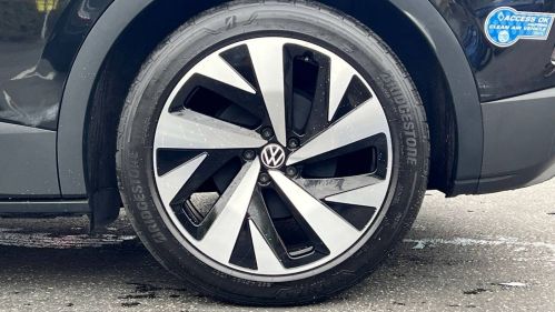 2021 Volkswagen ID.4 WVGDMPE25MP011898