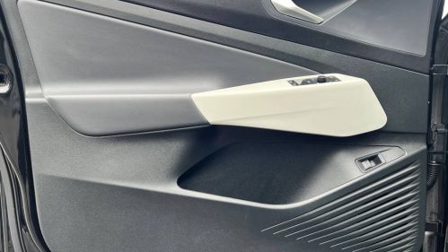 2021 Volkswagen ID.4 WVGDMPE25MP011898