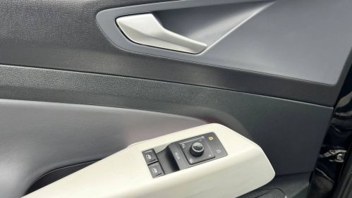 2021 Volkswagen ID.4 WVGDMPE25MP011898