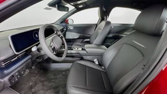 2025 Hyundai IONIQ 6 KMHM34AC8SA093156