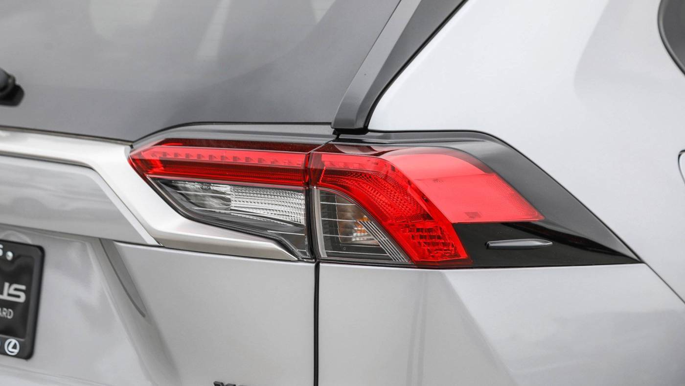 2025 Toyota RAV4 Plug-In Hybrid JTMEB3FV2SD245138