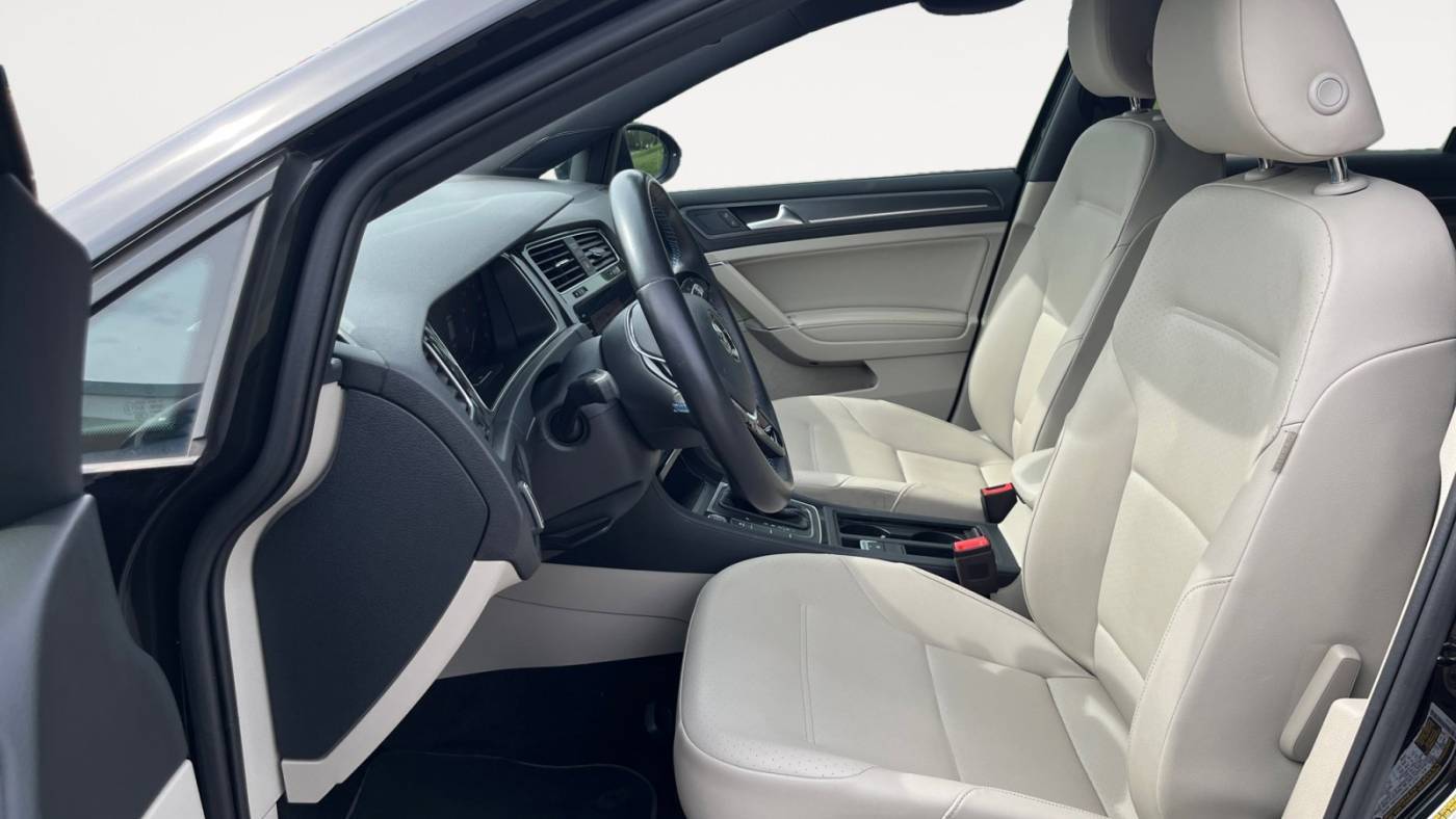 2019 Volkswagen e-Golf WVWPR7AU8KW909960