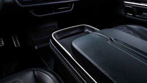 2024 Rivian R1T - Images - 6