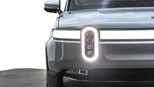 2024 Rivian R1T - Images - 14
