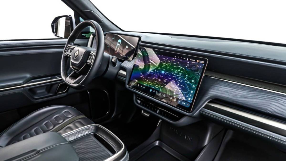 2024 Rivian R1T - Images - 16