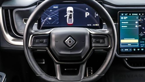 2024 Rivian R1T - Images - 18