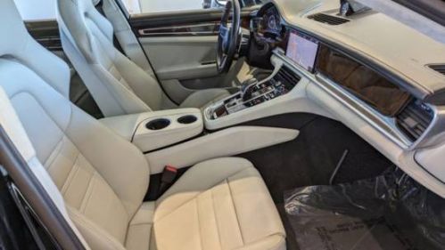 2018 Porsche Panamera - Images - 22