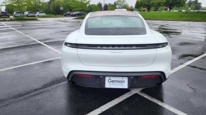 2021 Porsche Taycan - Images - 7
