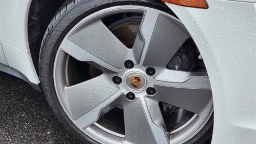 2021 Porsche Taycan - Images - 10