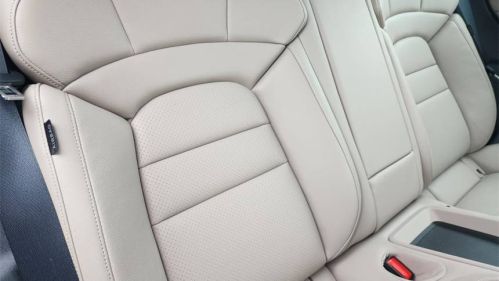 2021 Porsche Taycan - Images - 12