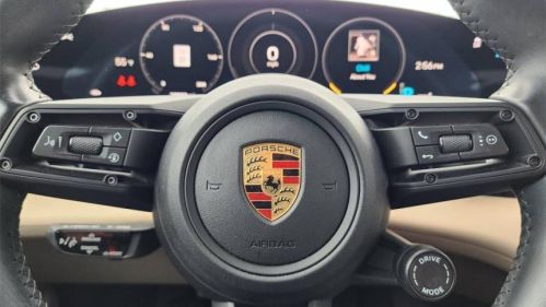 2021 Porsche Taycan - Images - 17