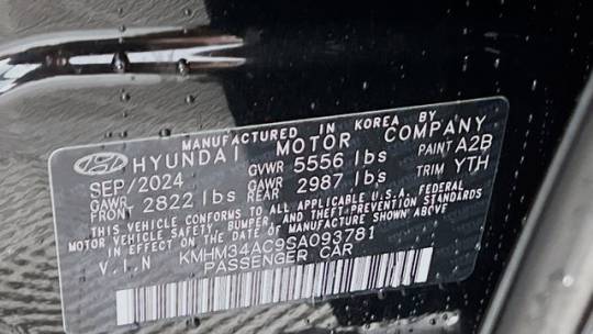 2025 Hyundai IONIQ 6 KMHM34AC9SA093781