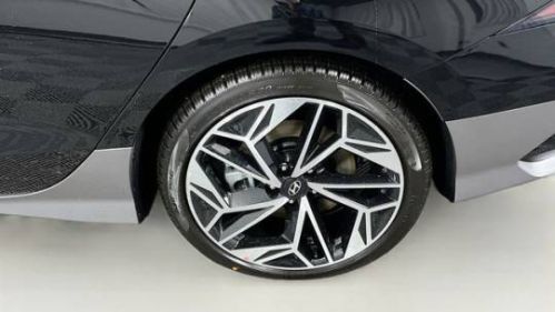 2025 Hyundai IONIQ 6 KMHM34AC9SA093781