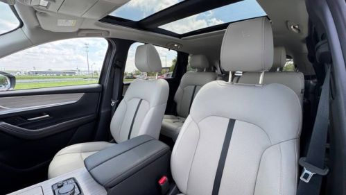 2024 Mazda CX-90 - Images - 18
