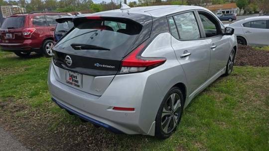 2021 Nissan LEAF 1N4AZ1CVXMC555684