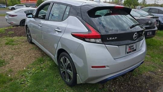 2021 Nissan LEAF 1N4AZ1CVXMC555684