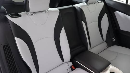 2019 Toyota Prius Prime - Images - 9