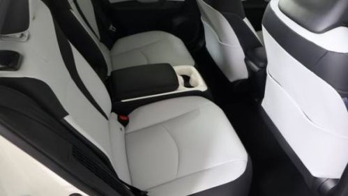 2019 Toyota Prius Prime - Images - 10