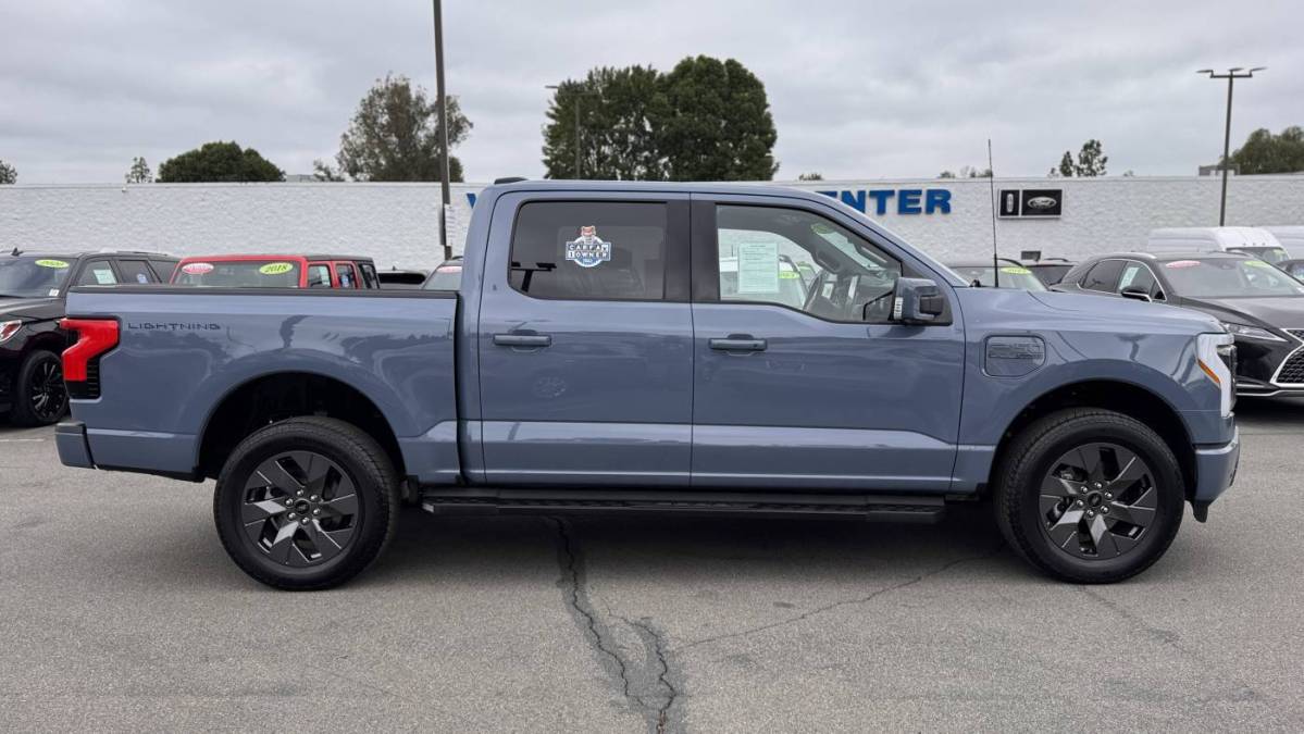 2023 Ford F-150 Lightning - Images - 9