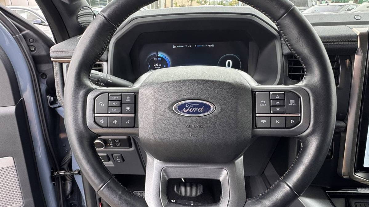 2023 Ford F-150 Lightning - Images - 15
