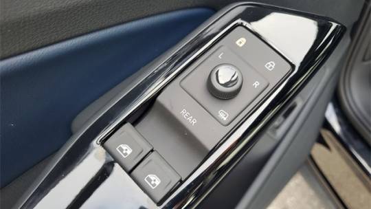 2025 Volkswagen ID.4 1V2WSPE8XSC004293