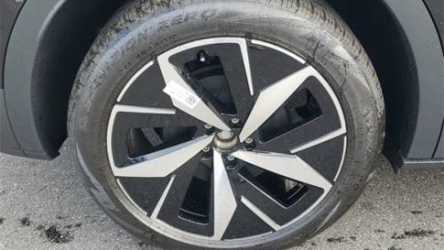 2025 Volkswagen ID.4 1V2WSPE8XSC004293