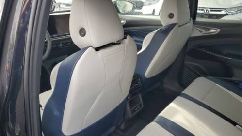 2025 Volkswagen ID.4 1V2WSPE8XSC004293