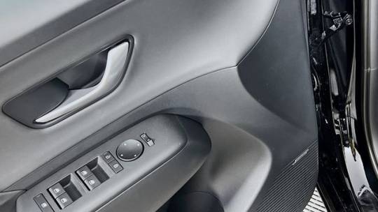2025 Hyundai Kona Electric KM8HE3A60SU028493