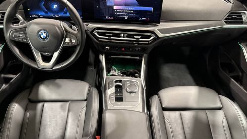 2024 BMW 3 Series - Images - 11