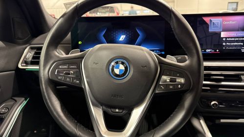 2024 BMW 3 Series - Images - 16