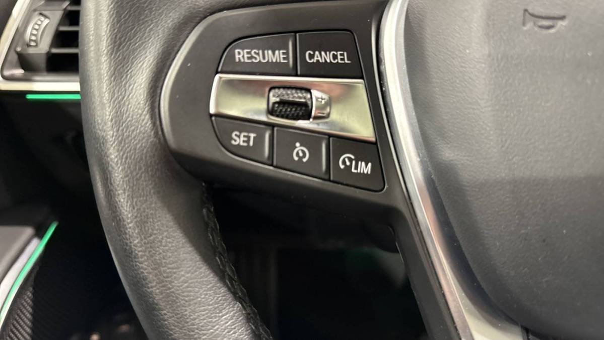 2024 BMW 3 Series - Images - 17