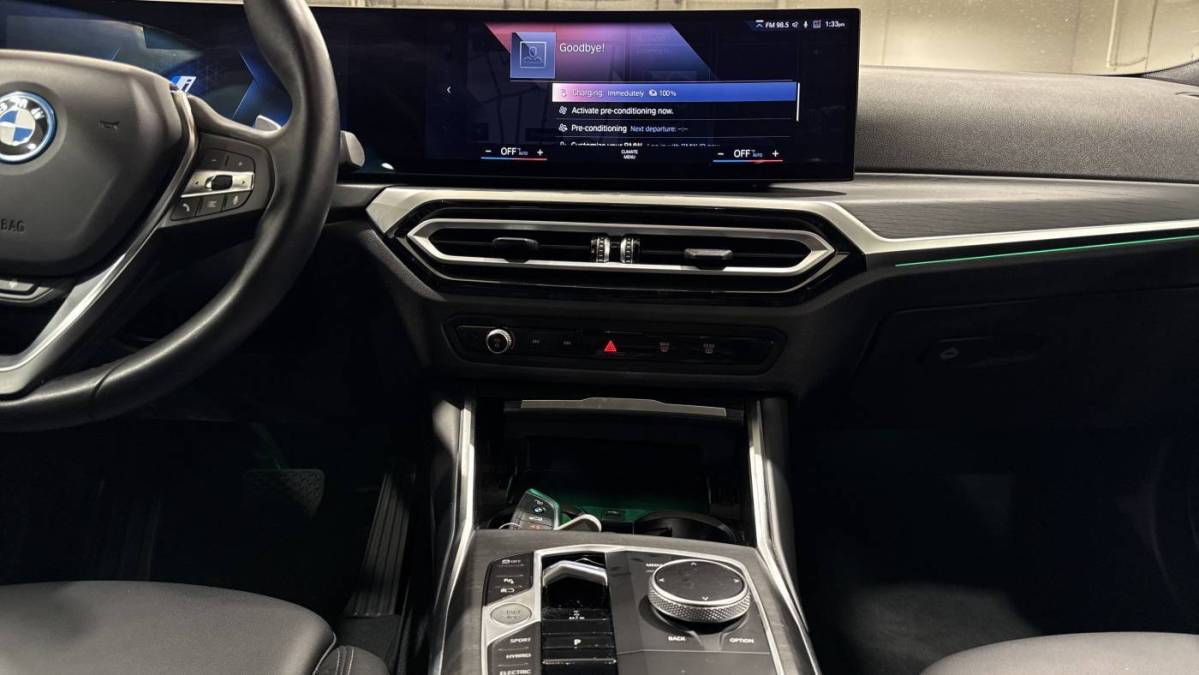 2024 BMW 3 Series - Images - 22