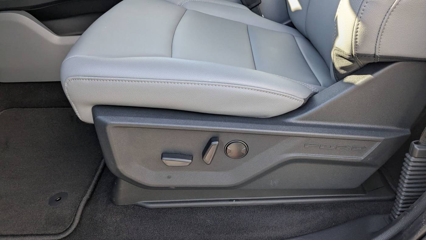 2025 Ford F-150 Lightning 1FTVW3LU0SWG10761