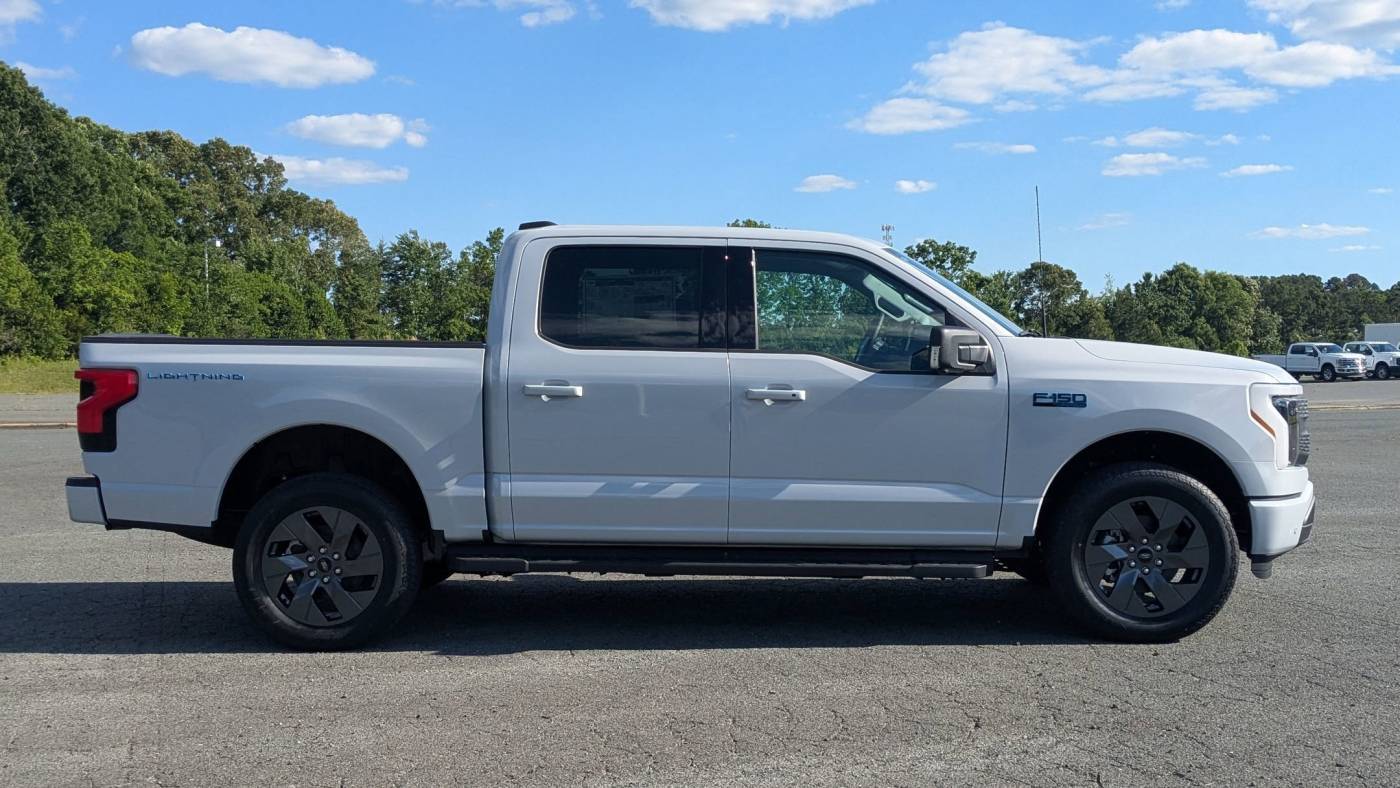 2025 Ford F-150 Lightning 1FTVW3LU0SWG10761