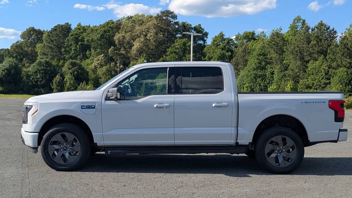 2025 Ford F-150 Lightning 1FTVW3LU0SWG10761