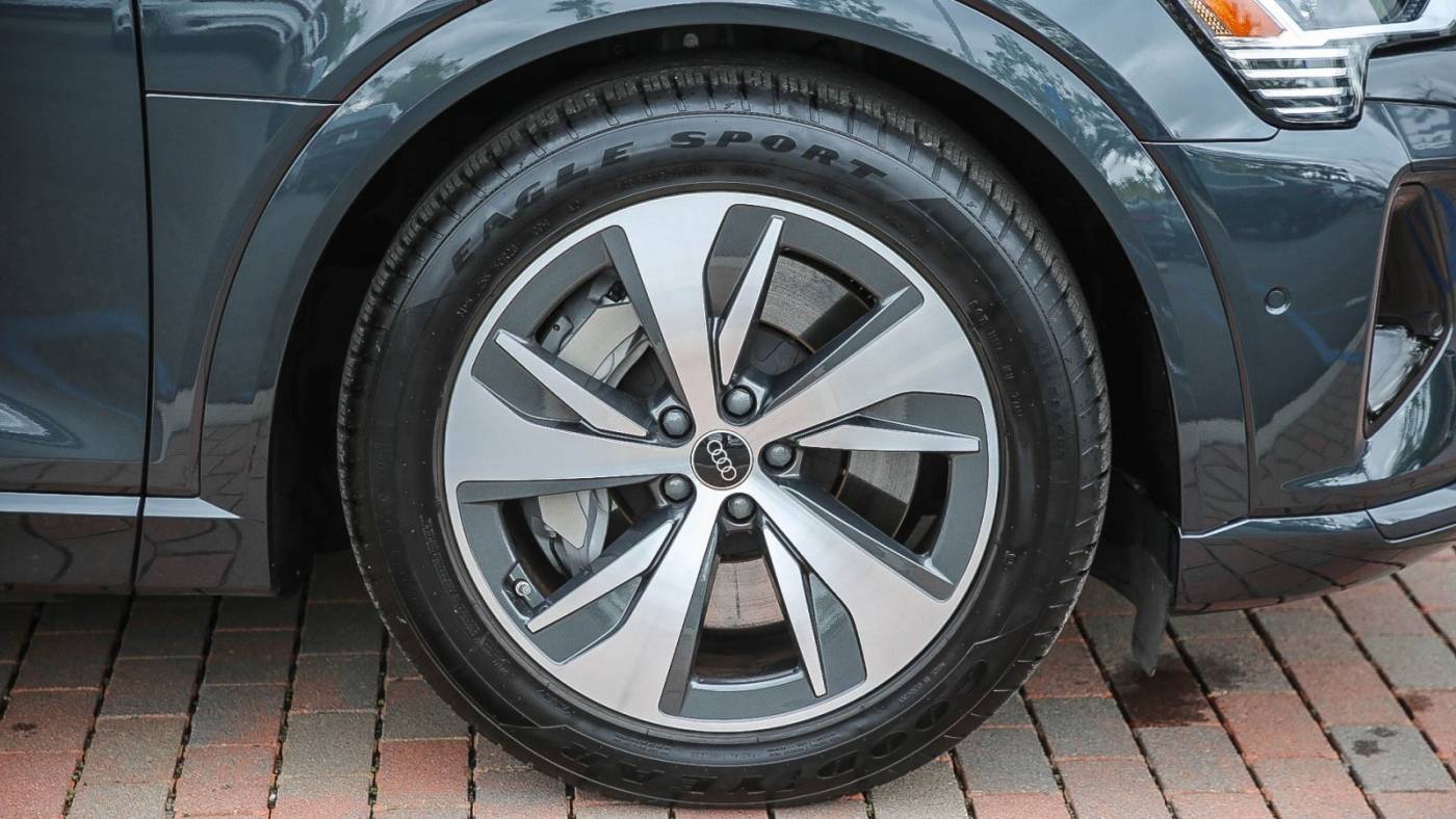 2024 Audi Q8 e-tron WA15AAGE9RB031981