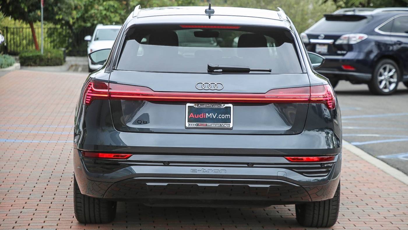 2024 Audi Q8 e-tron WA15AAGE9RB031981