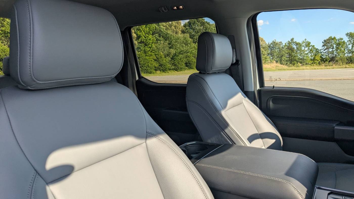 2025 Ford F-150 Lightning 1FTVW3LU0SWG10761