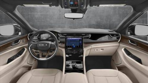 2025 Jeep Grand Cherokee 1C4RJYE66S8698814