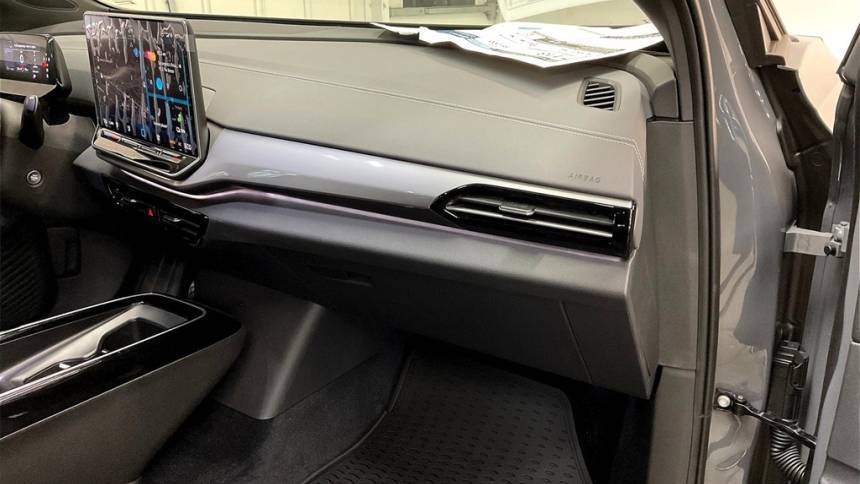 2025 Volkswagen ID.4 1V2VRPE84SC005656