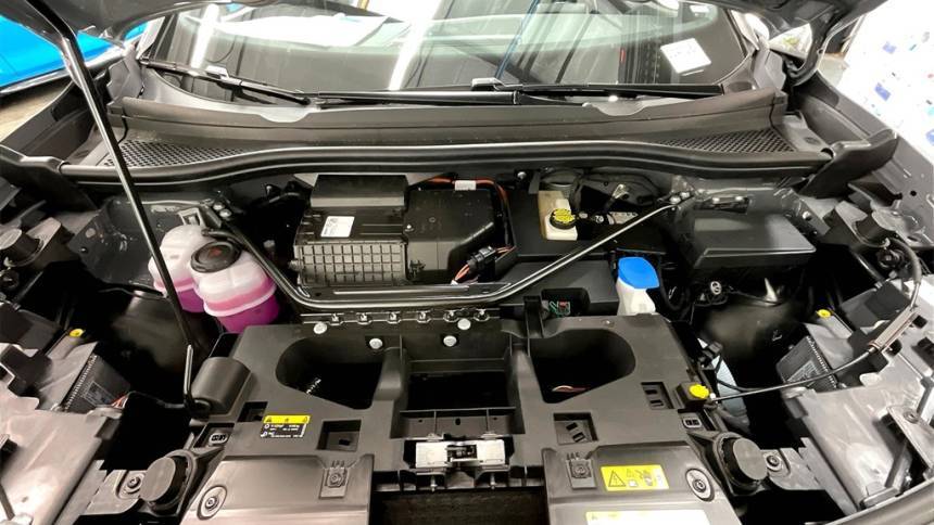 2025 Volkswagen ID.4 1V2VRPE84SC005656