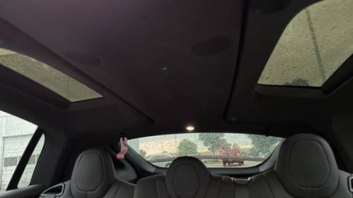 2022 Tesla Model X - Images - 4
