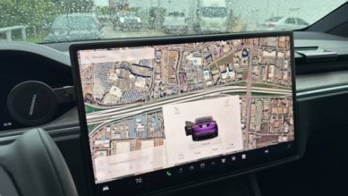 2022 Tesla Model X - Images - 5