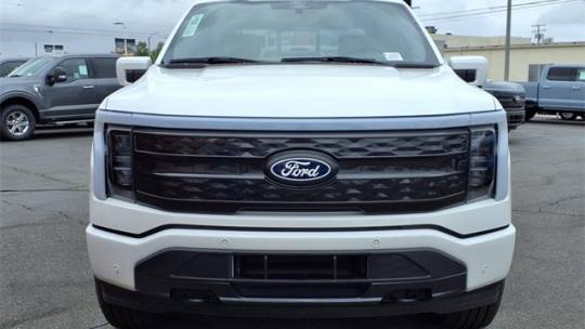 2025 Ford F-150 Lightning - Images - 2