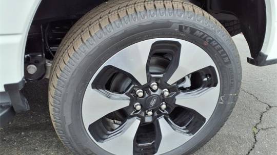 2025 Ford F-150 Lightning - Images - 5