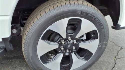 2025 Ford F-150 Lightning - Images - 5