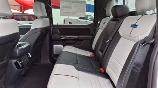 2025 Ford F-150 Lightning - Images - 8