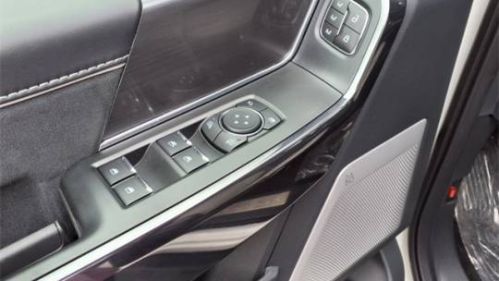 2025 Ford F-150 Lightning - Images - 11