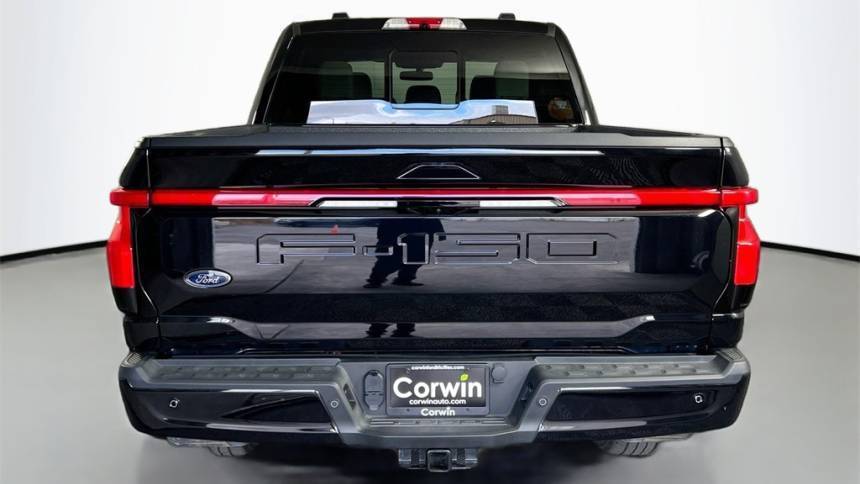 2023 Ford F-150 Lightning - Images - 14