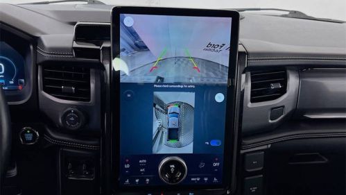 2023 Ford F-150 Lightning - Images - 21